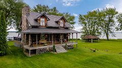 219 Bayshore Road, Innisfil, ON, exterior