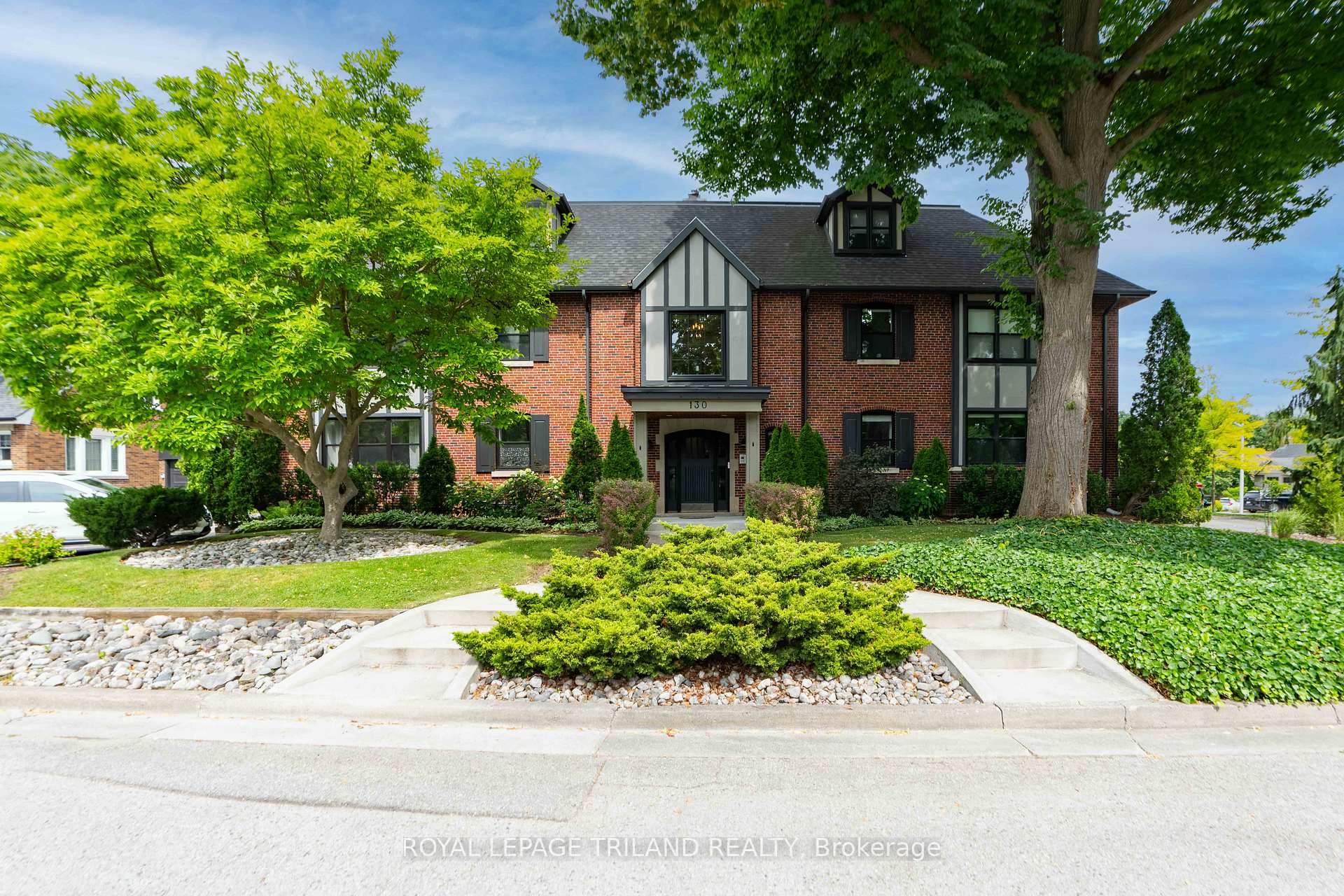 3 - 130 Windsor Crescent, London South, ON, exterior