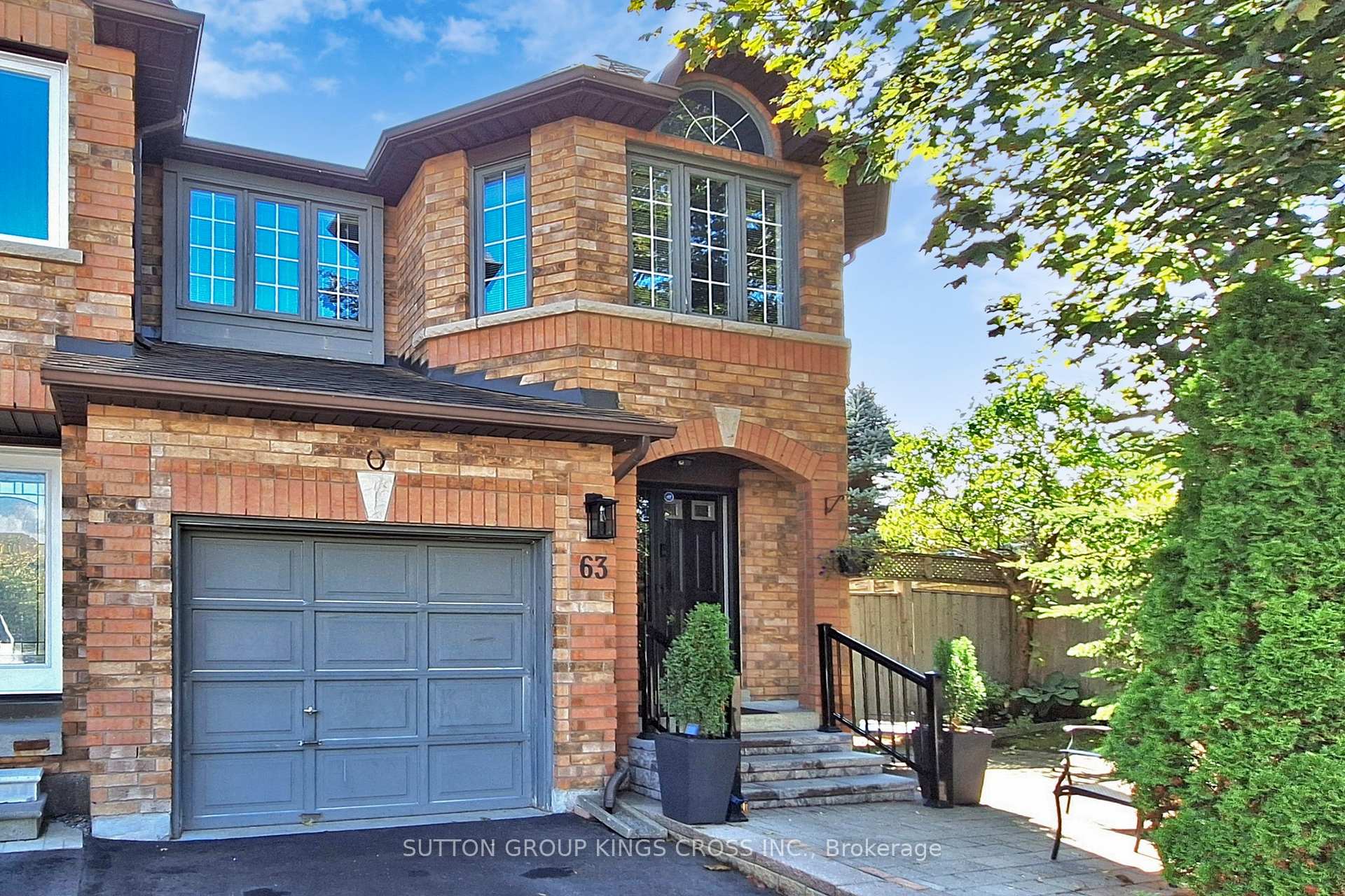 63 Mistleflower Court, Richmond Hill, ON, exterior