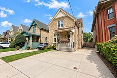 Upper - 162 Tecumseh Avenue E, London South, ON, exterior