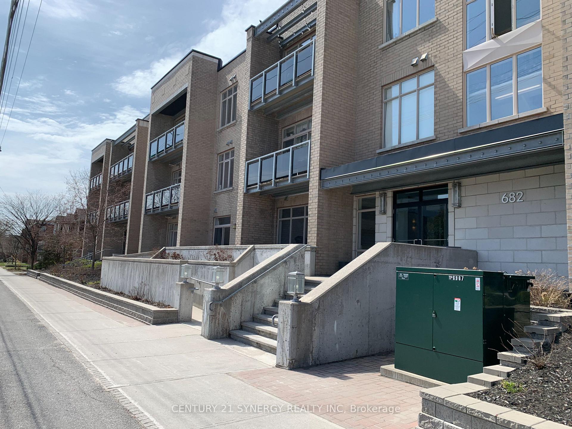 209 - 682 Churchill Avenue N, Carlingwood - Westboro and Area, ON, exterior