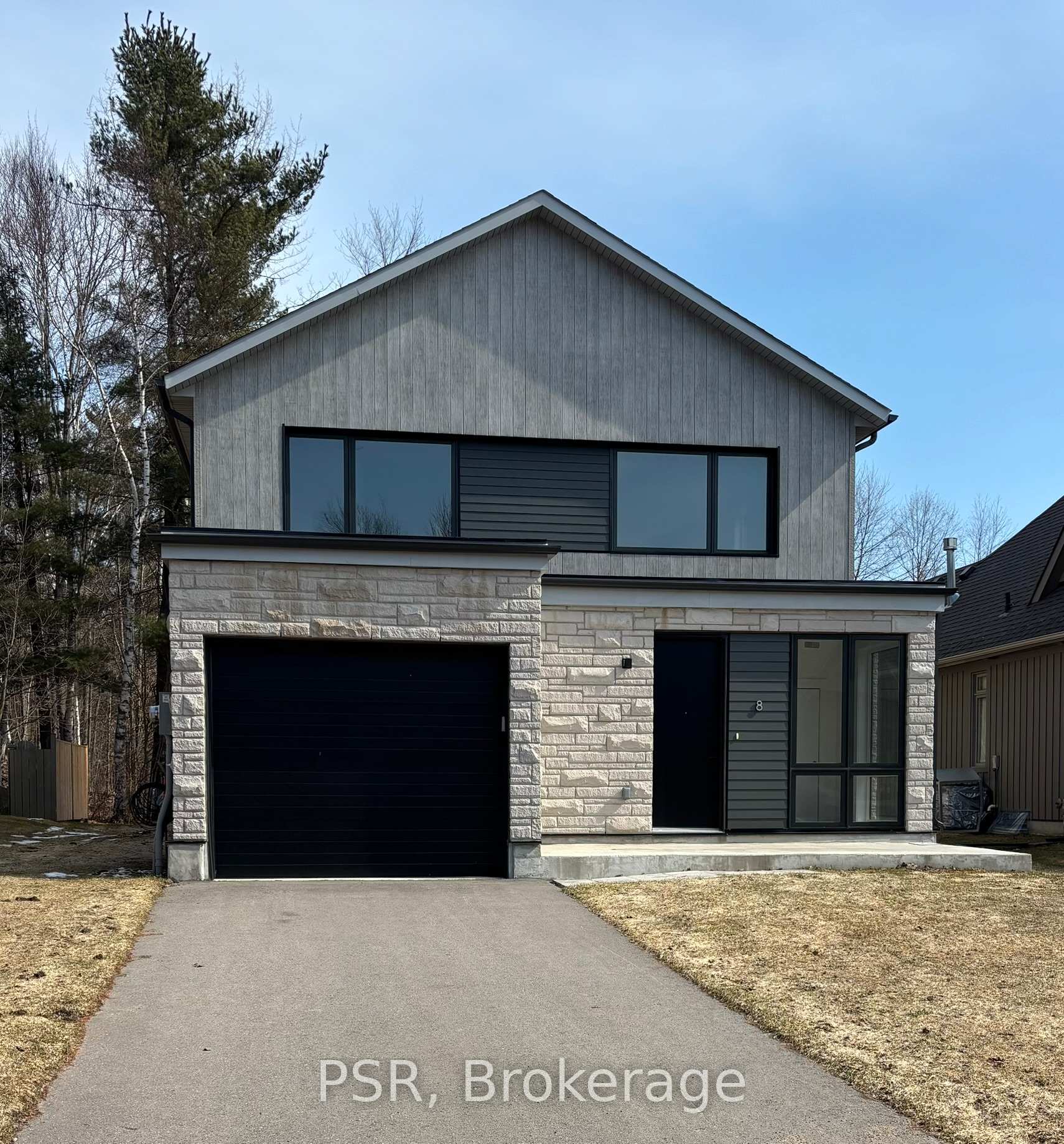 8 Baypoint Court, Gravenhurst, ON, exterior