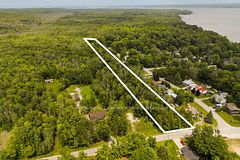 264 PEEK-A-BOO Trail, Tiny, ON, exterior