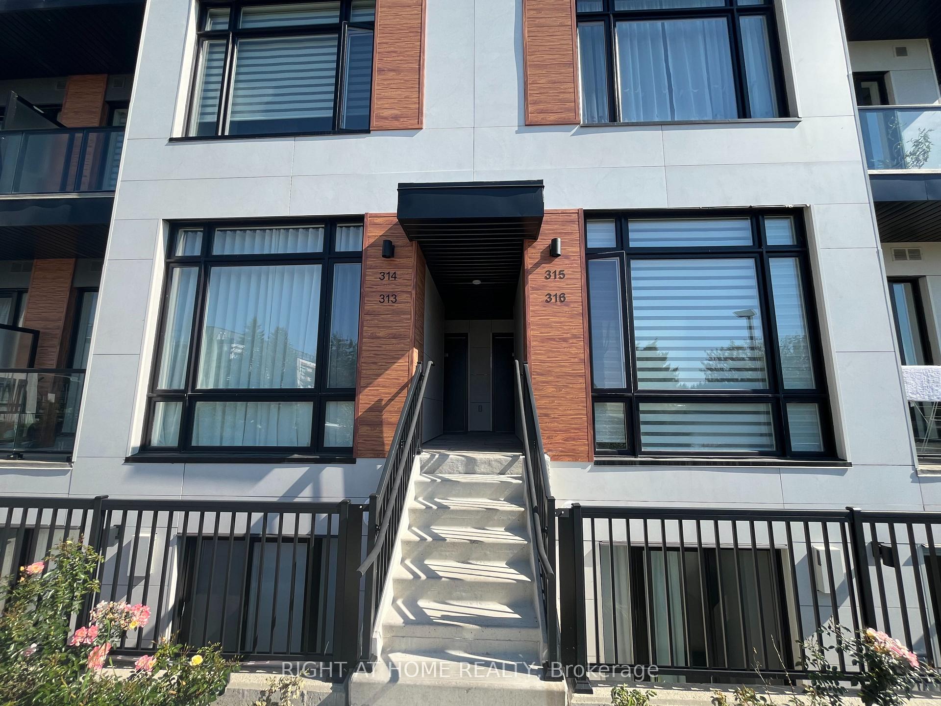 313 - 6 Steckley House Lane, Richmond Hill, ON, exterior
