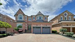 18 Marinucci Court, Richmond Hill, ON, exterior