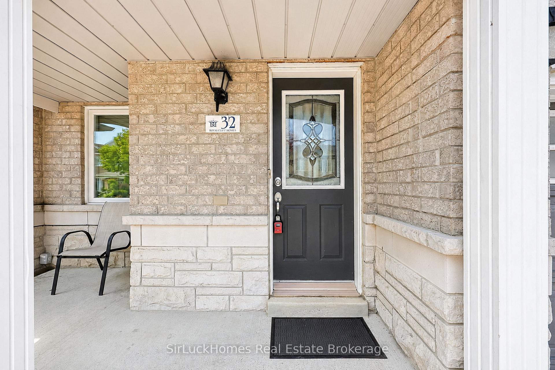 32 Polar Bear Place, Brampton, ON, exterior