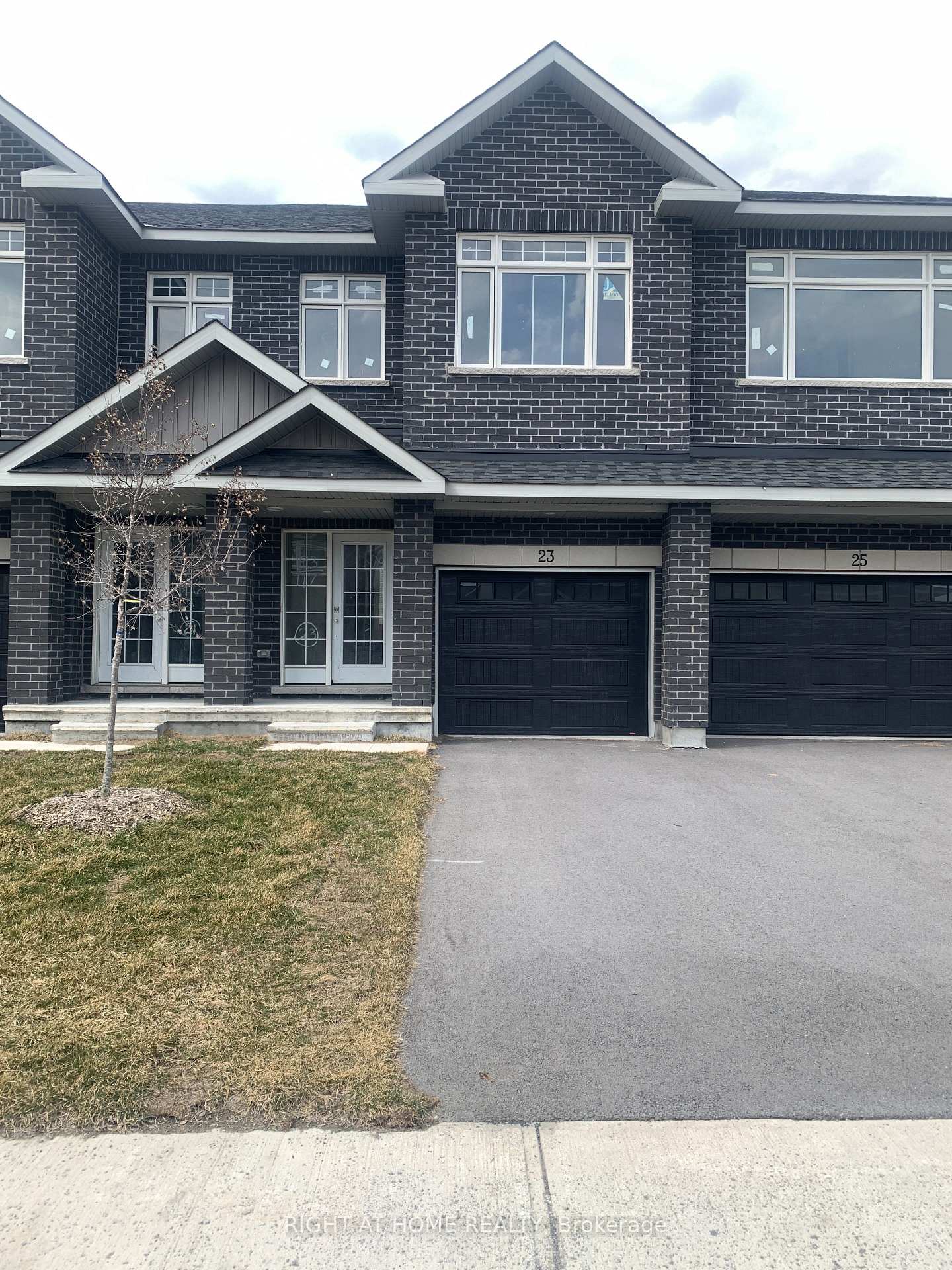 23 Wylie Way, Carleton Place, ON, exterior