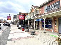 265 Queen Street S, Mississauga, ON, exterior