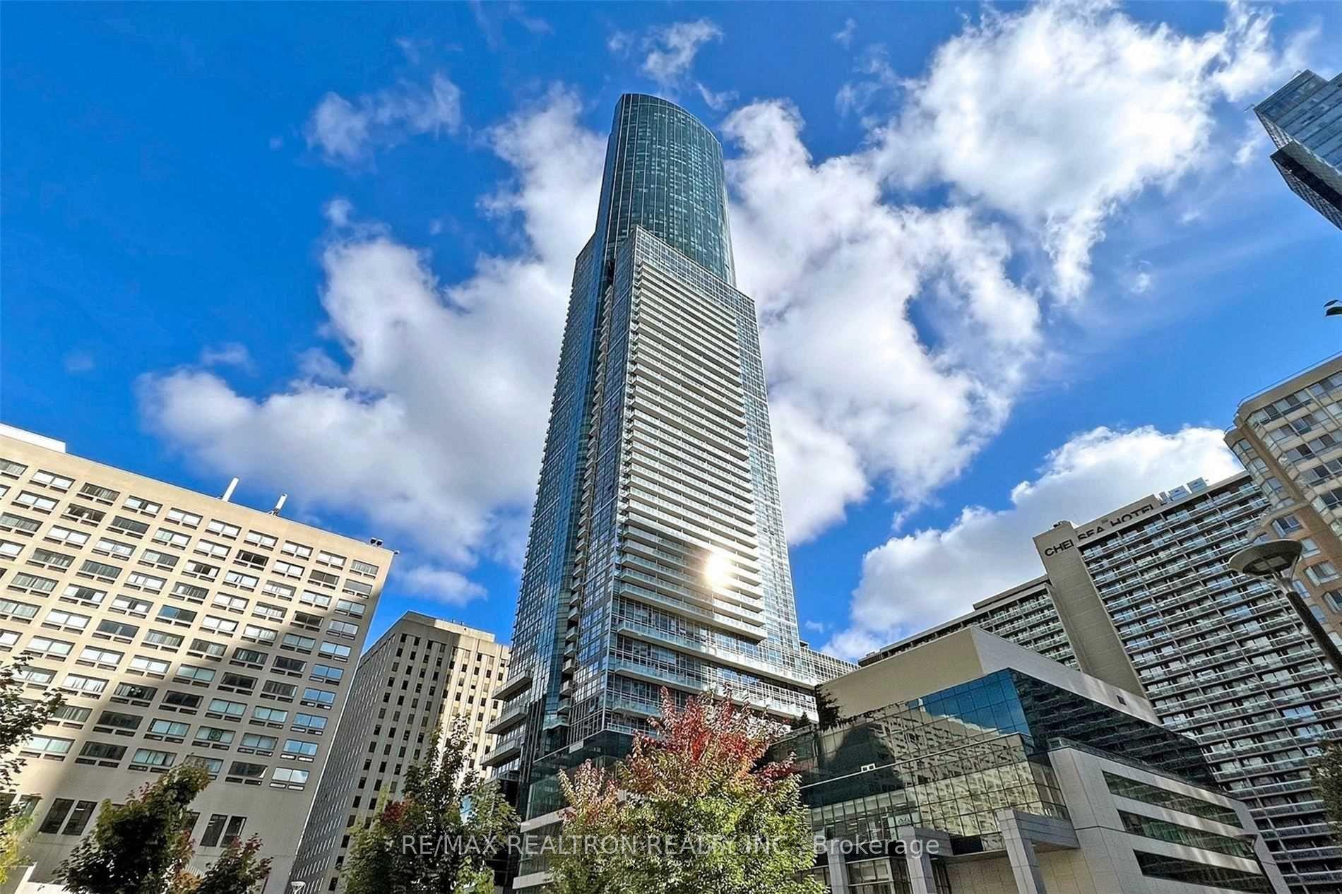 5207 - 386 Yonge Street, Toronto C01, ON, exterior