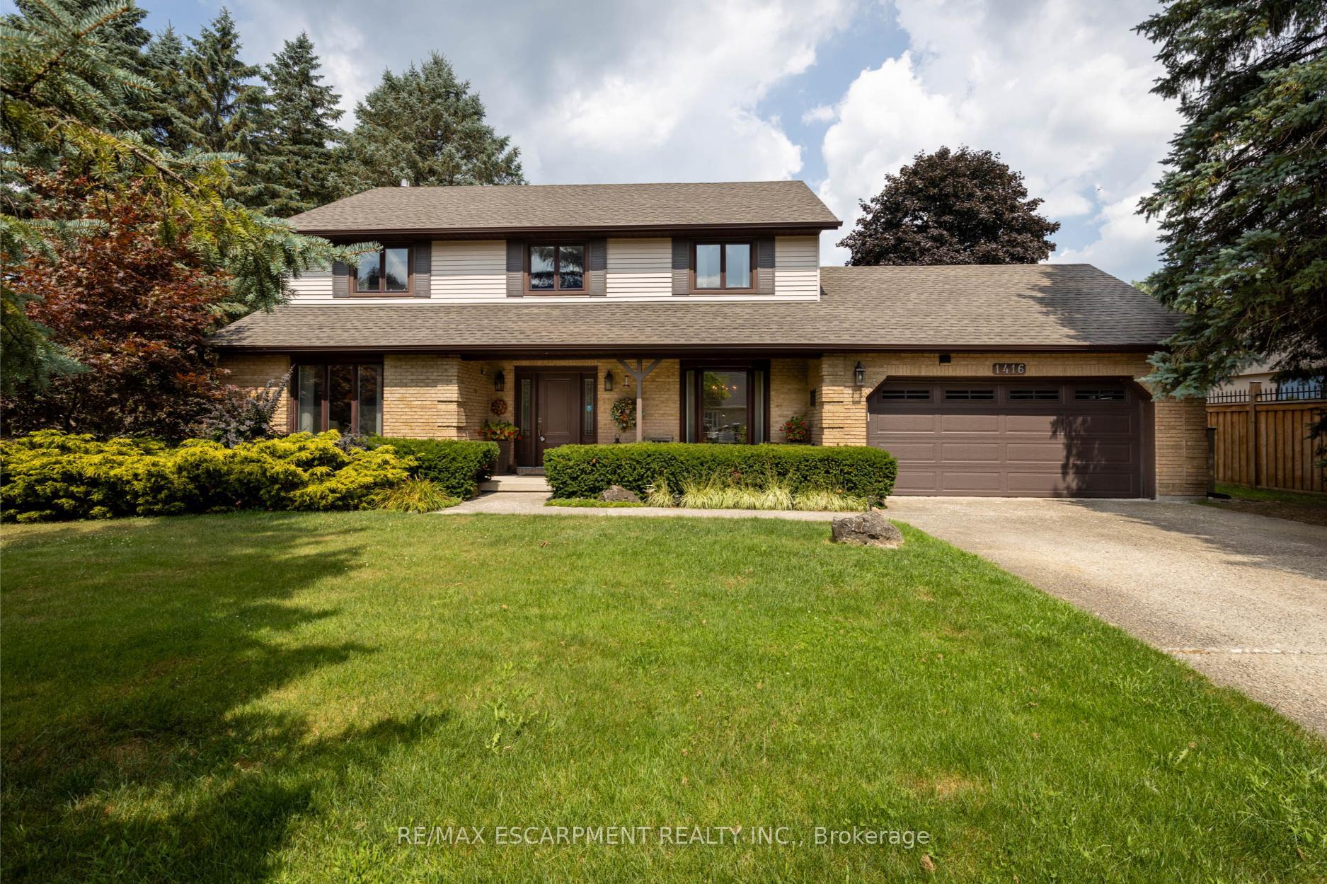 1416 Progreston Road, Hamilton, ON, exterior