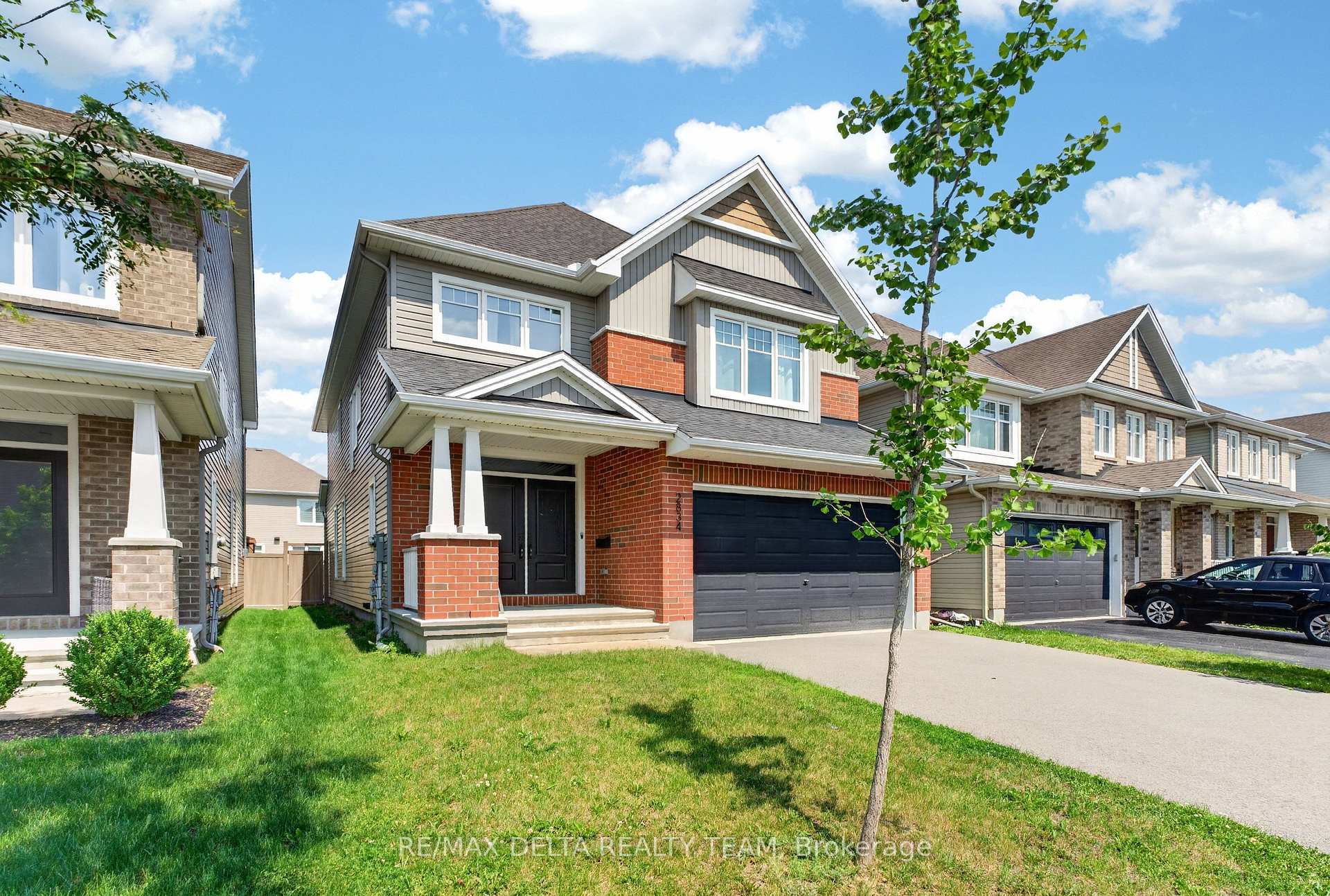 2834 Grand Canal Street, Barrhaven, ON, exterior