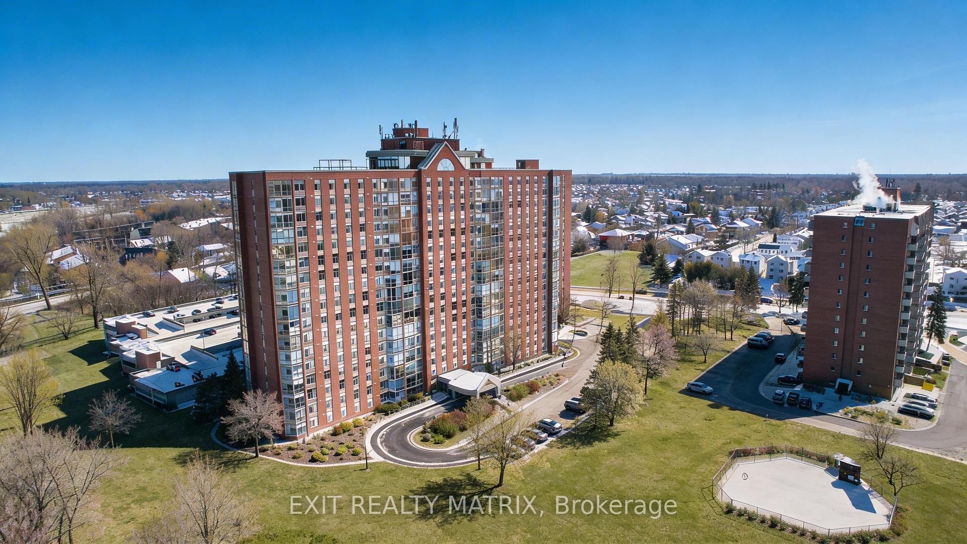 1007 - 2759 Carousel Crescent, Blossom Park - Airport and Area, ON, exterior