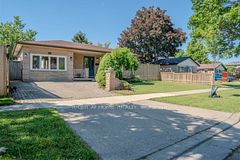 80 Chilton Drive, Hamilton, ON, exterior