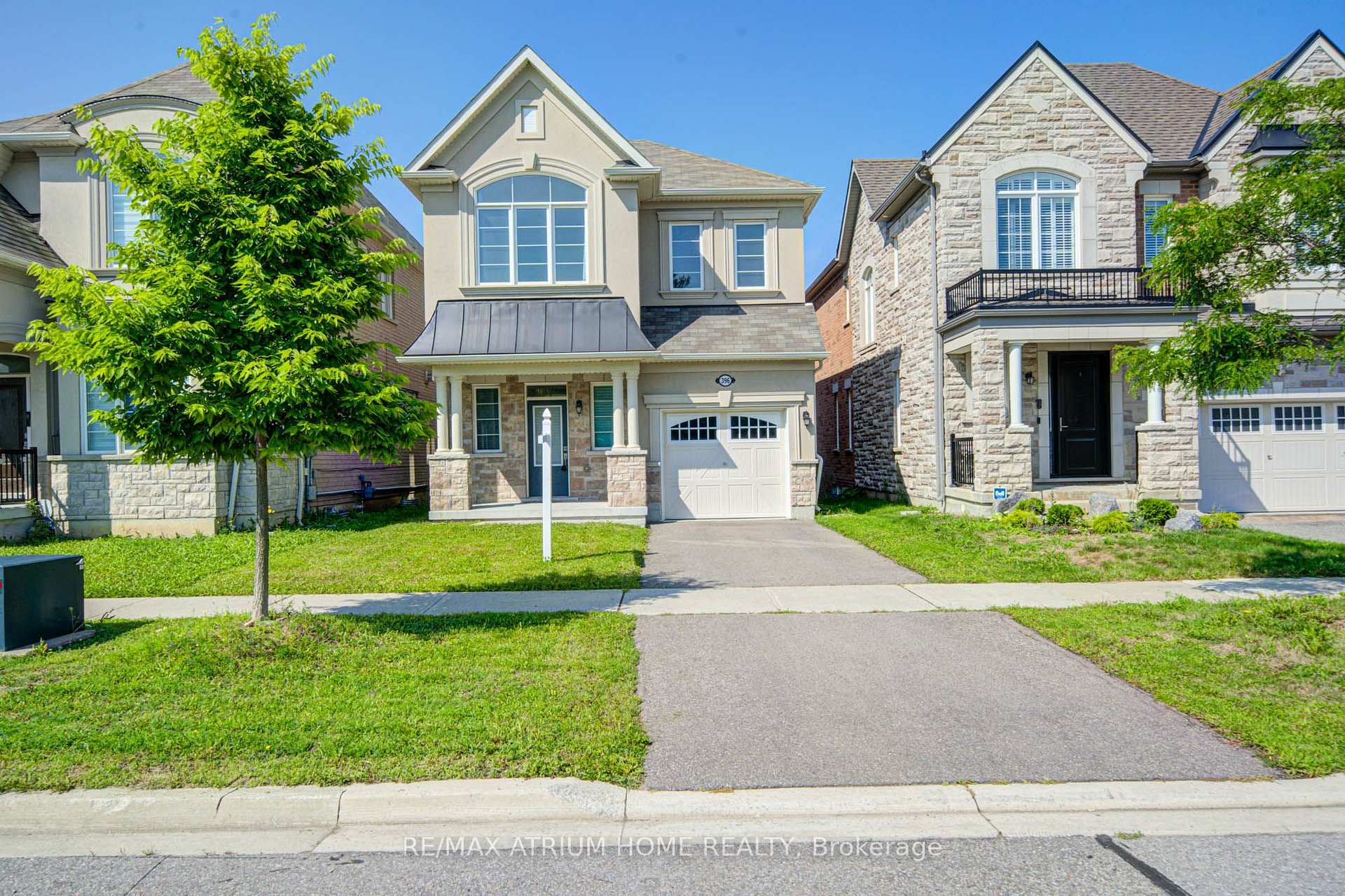 396 Thomas Phillips Drive, Aurora, ON, exterior