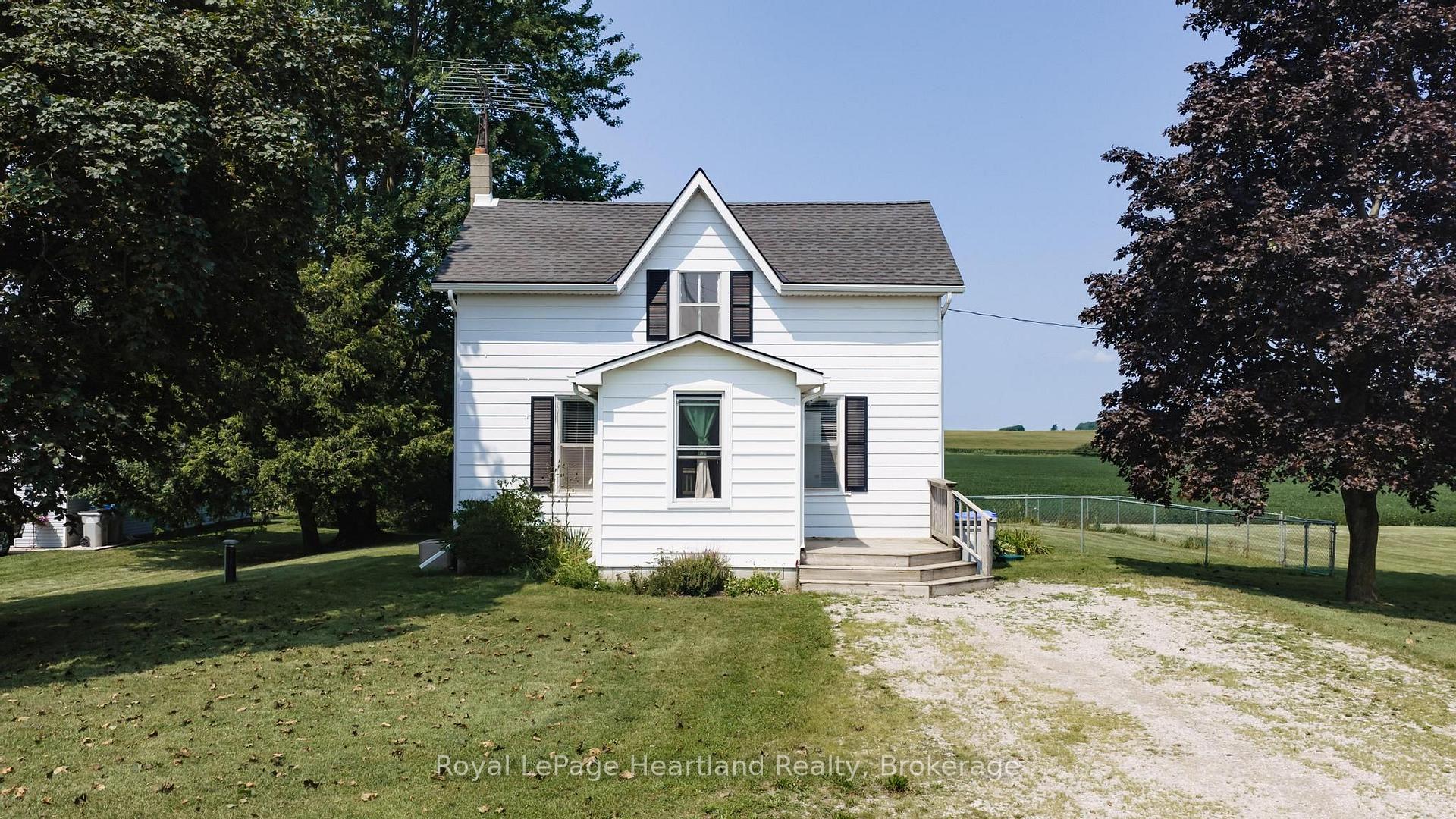 82155 London Road, Central Huron, ON, exterior
