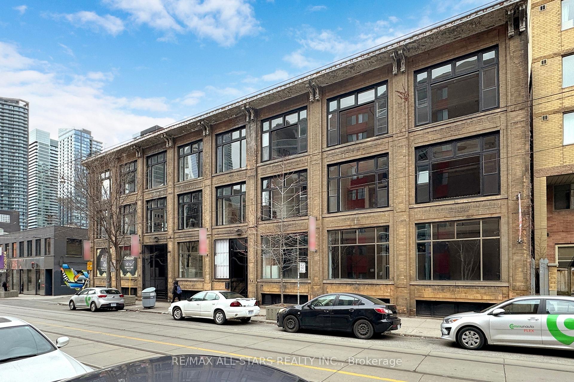 201 - 14 Mccaul Street, Toronto C01, ON, exterior