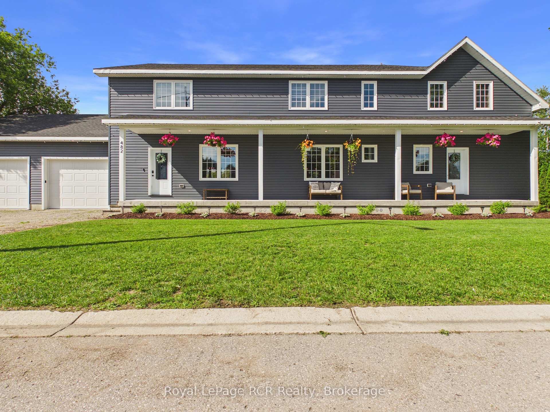 482 Wolsley Street, Huron-Kinloss, ON, exterior
