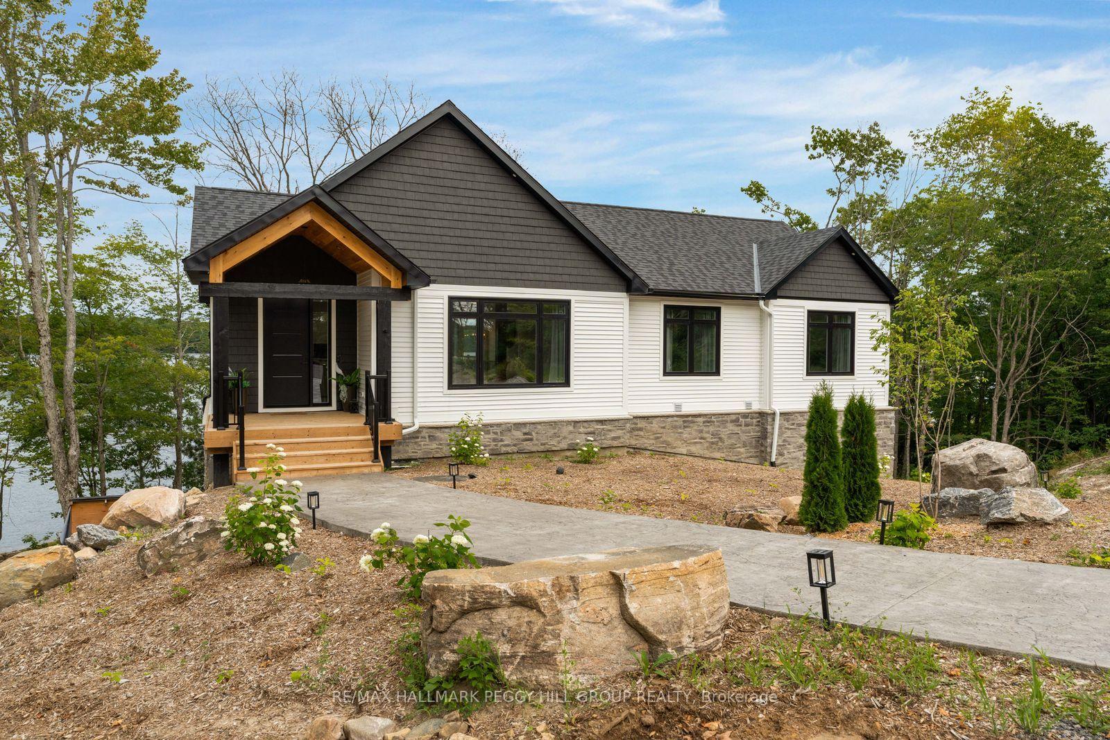 20 Hawkins Point Road, Georgian Bay, ON, exterior