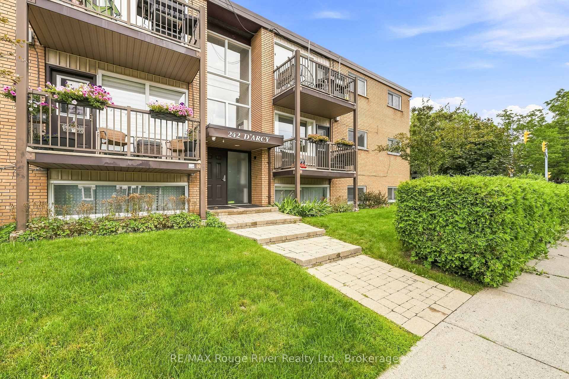 3 - 242 D'arcy Street, Cobourg, ON, exterior