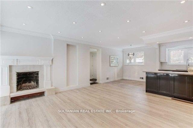 44 Tremont Crescent, Toronto C13, ON, exterior
