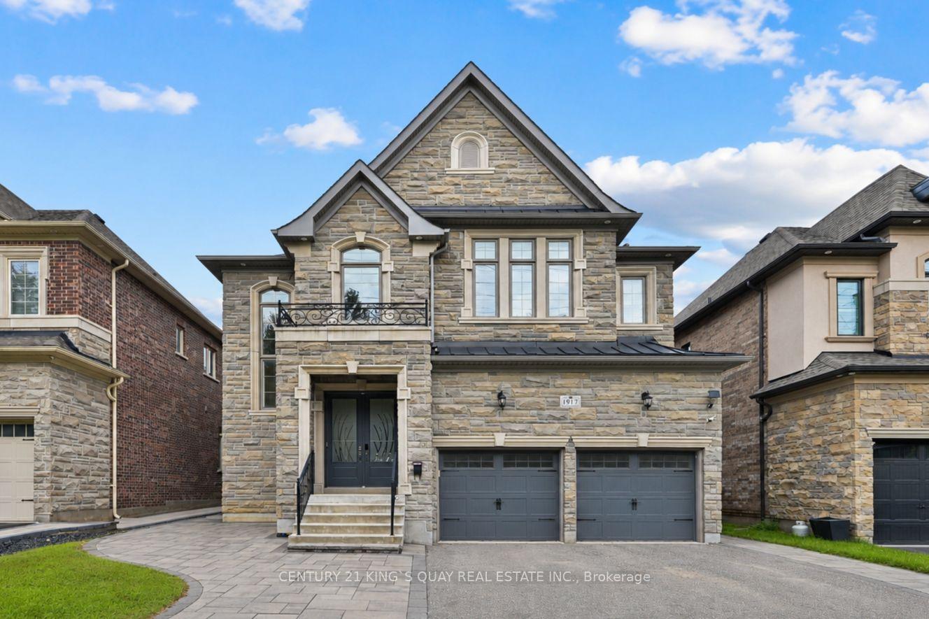 1917 Fairport Road, Pickering, ON, exterior