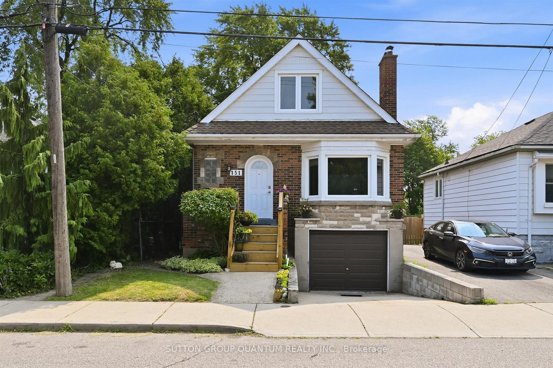 151 East 16th Street, Hamilton, ON, exterior