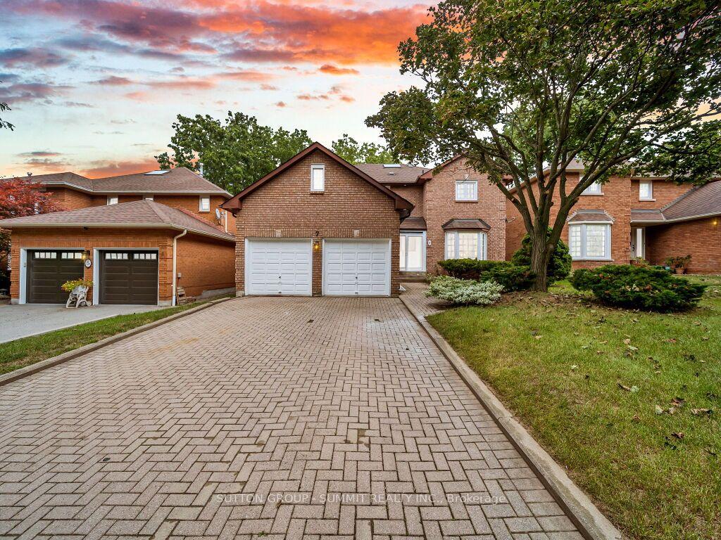 7 Winding Court, Toronto E10, ON, exterior