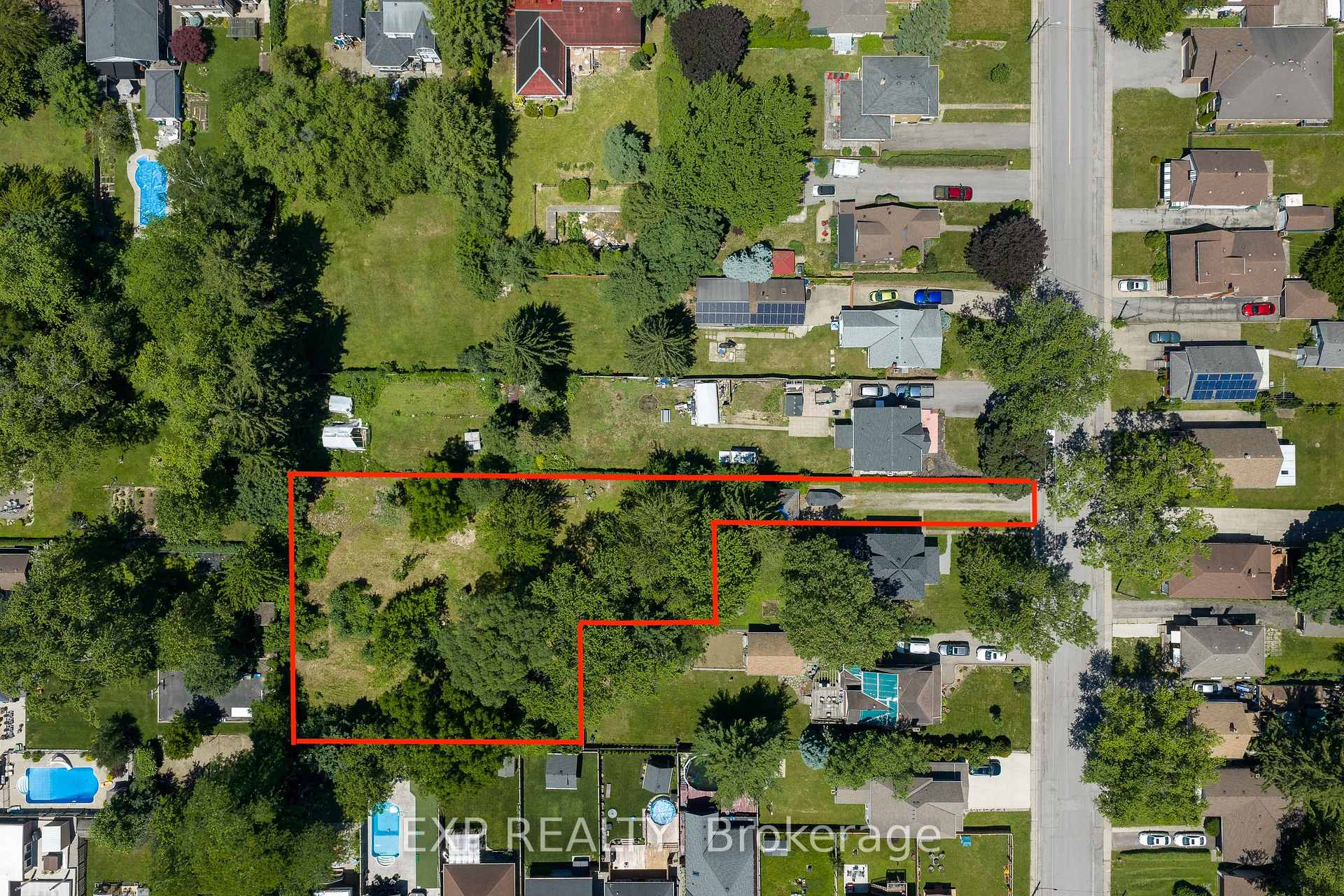 6111 Carlton Avenue, Niagara Falls, ON, exterior