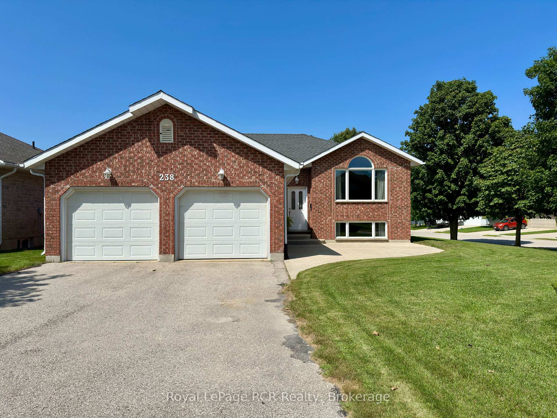 238 4th Street Crescent, Hanover, ON, exterior