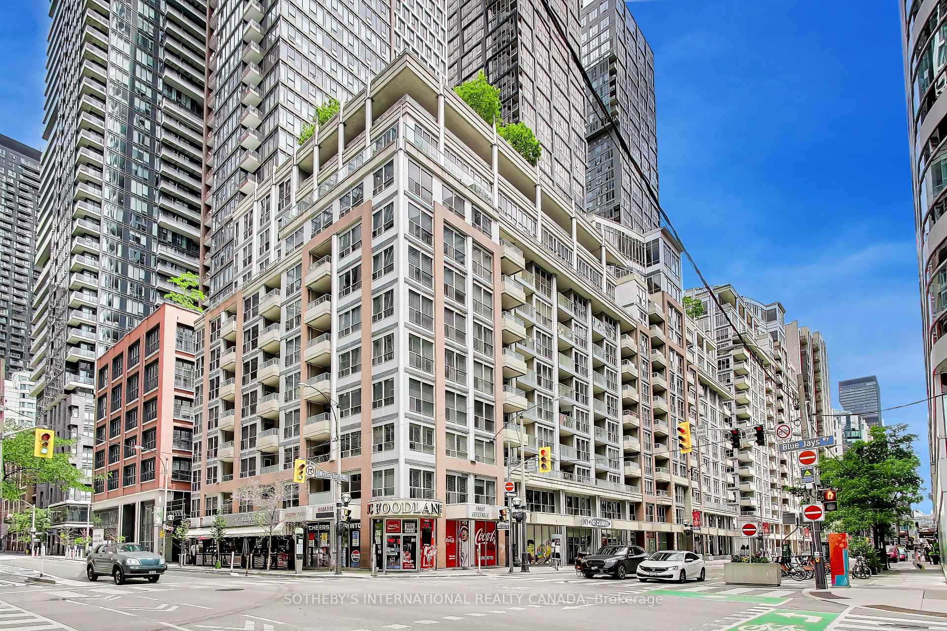 1005 - 270 Wellington Street W, Toronto C01, ON, exterior