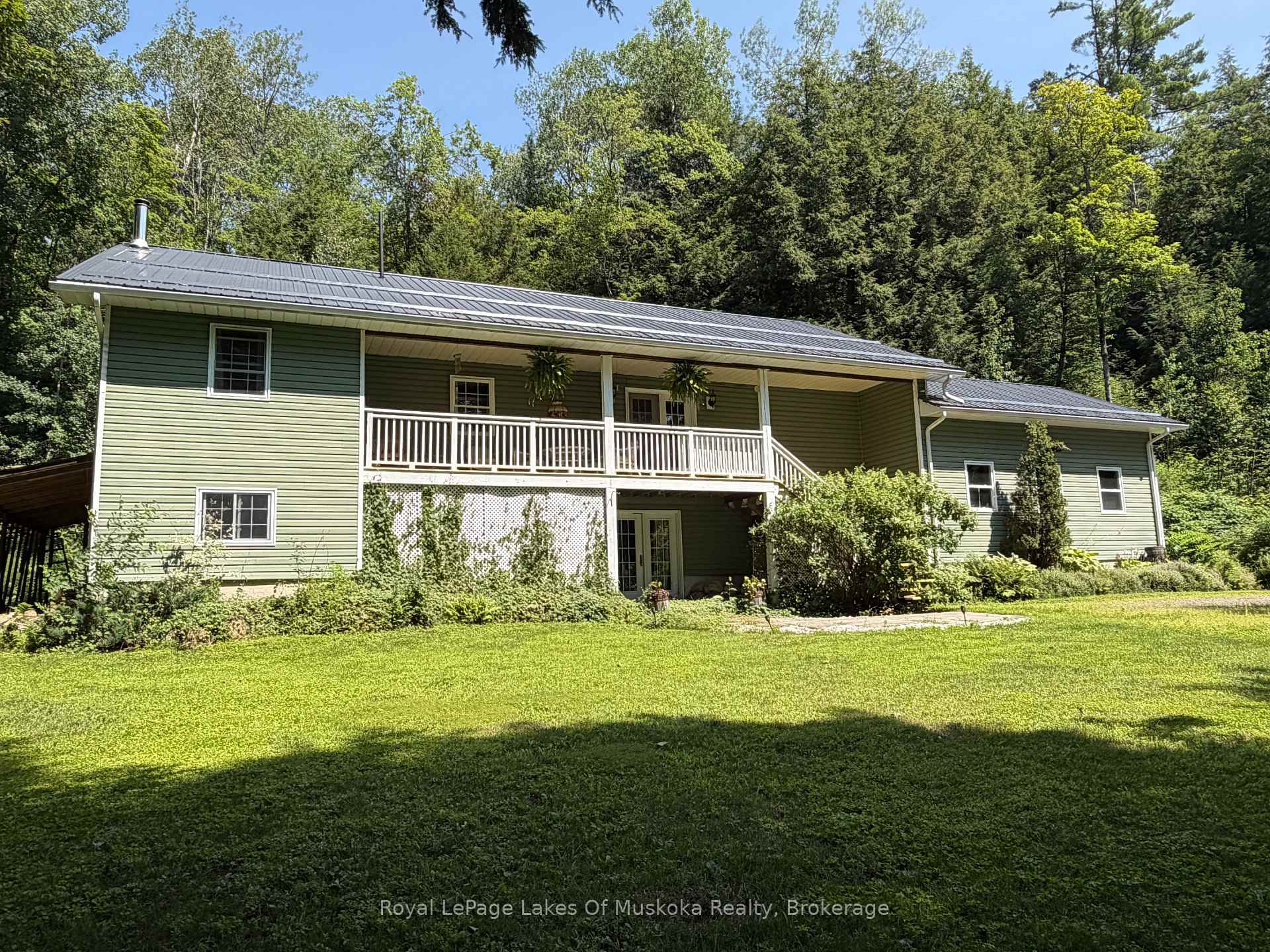 1185 Miriam Drive, Bracebridge, ON, exterior
