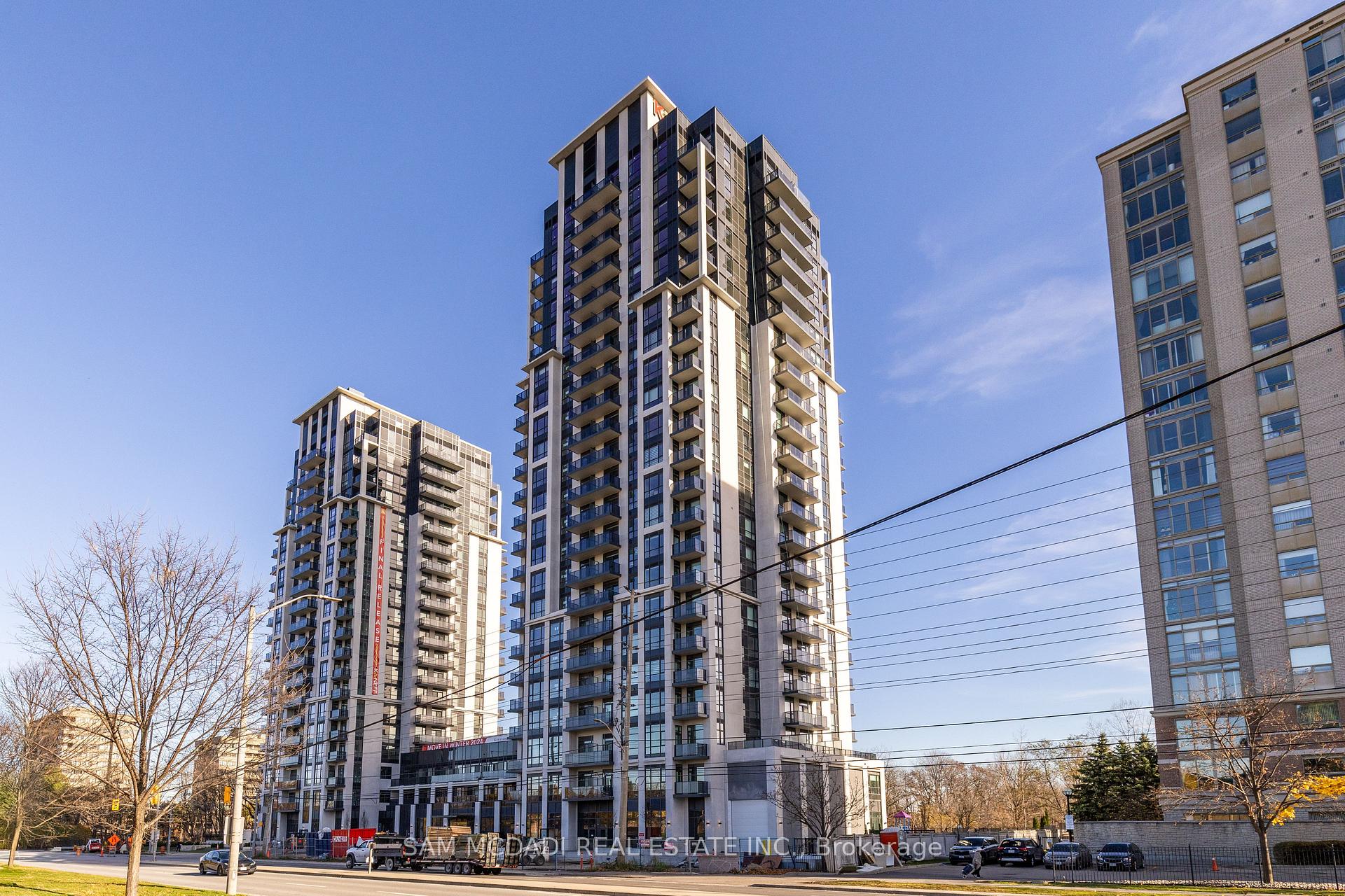 2003 - 202 Burnhamthorpe Road E, Mississauga, ON, exterior
