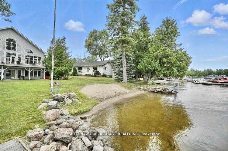 400 Front Street W, Kawartha Lakes, ON, exterior