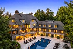 35 Kingswood Drive, King, ON, exterior
