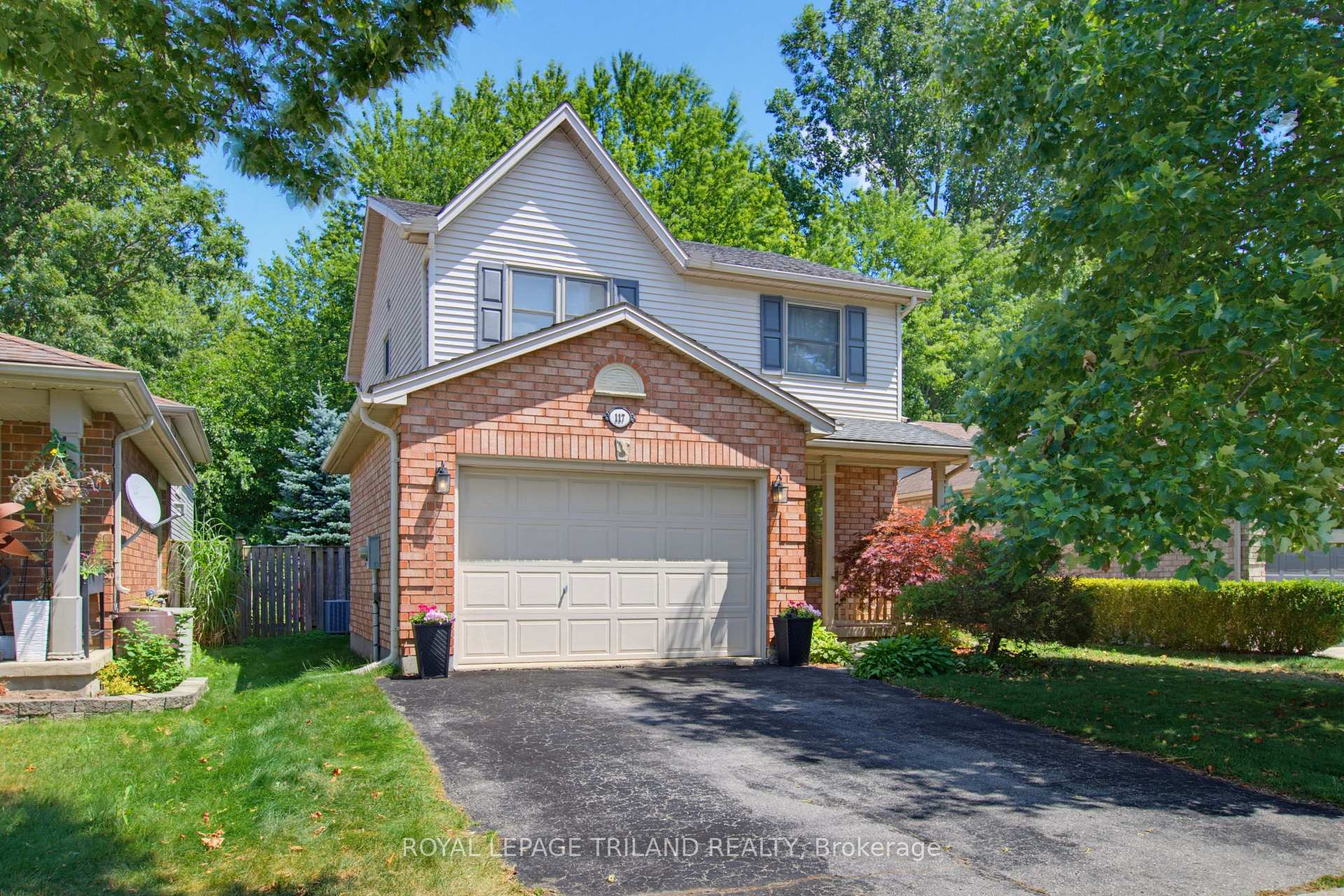 117 Bournemouth Drive, London East, ON, exterior