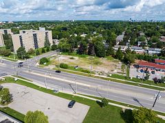 400 Southdale Road E, London South, ON, exterior
