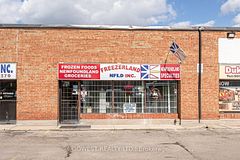 3 - 8 Strathearn Avenue, Brampton, ON, exterior