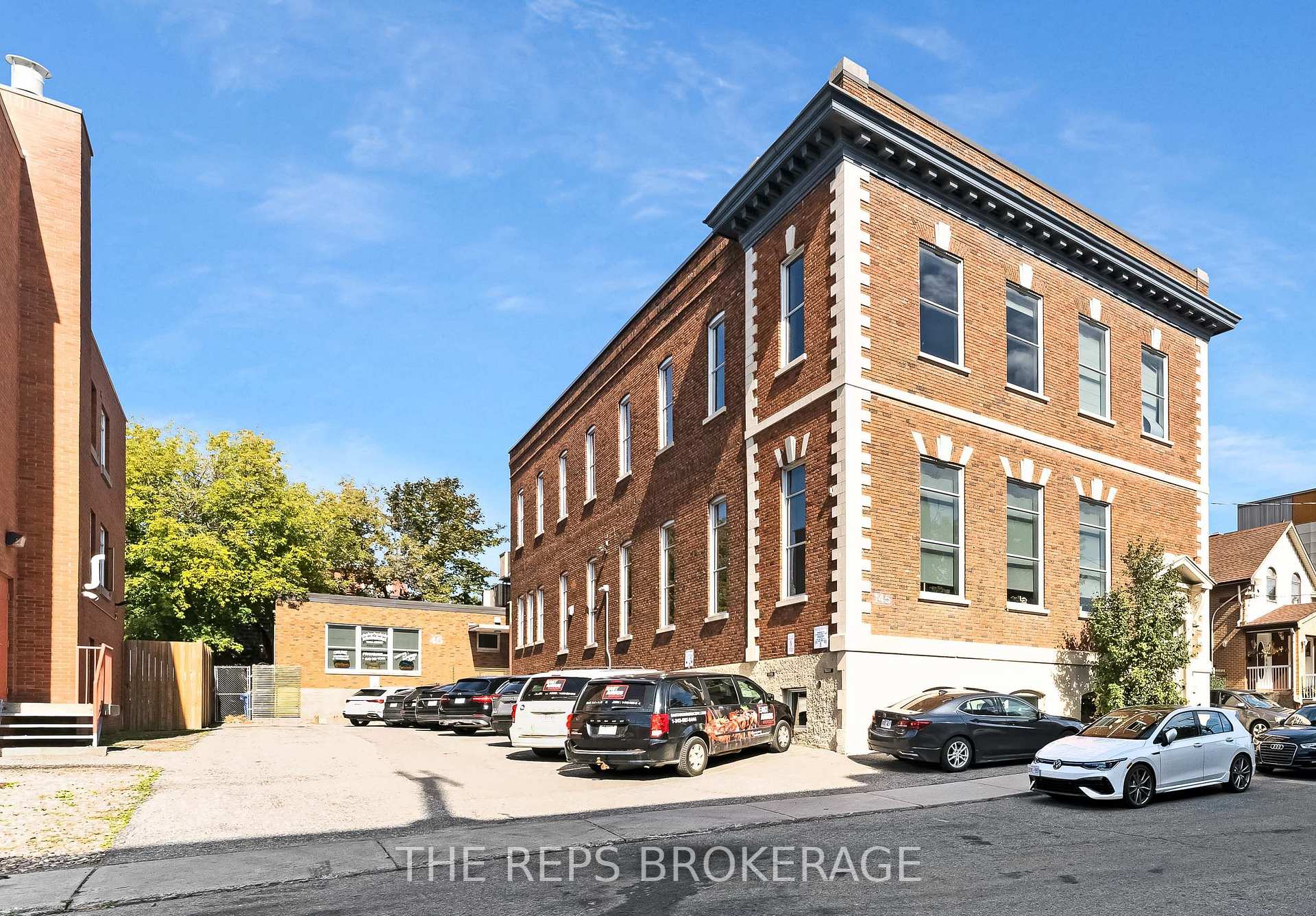 43-45 Eccles Street W, West Centre Town, ON, exterior