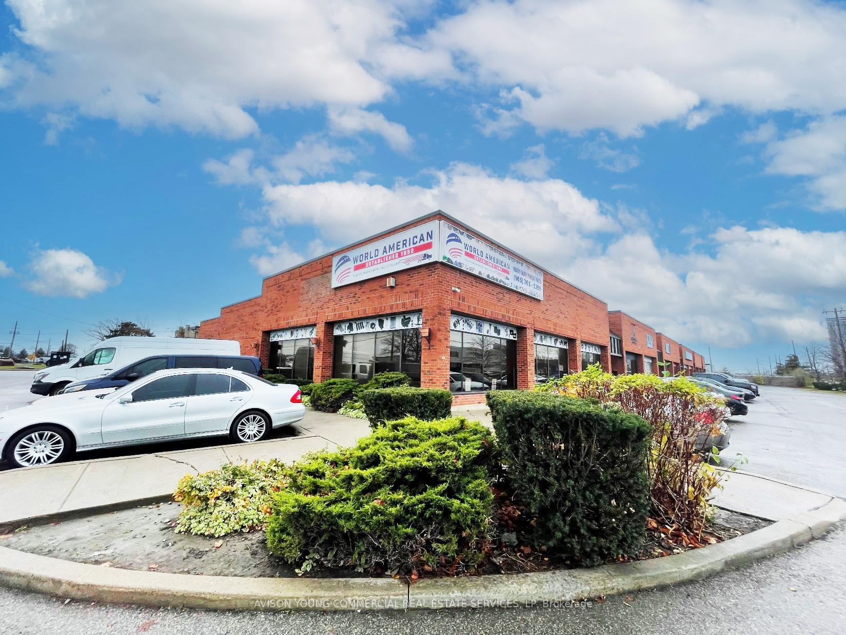 10 - 176 Creditstone Road, Vaughan, ON, exterior