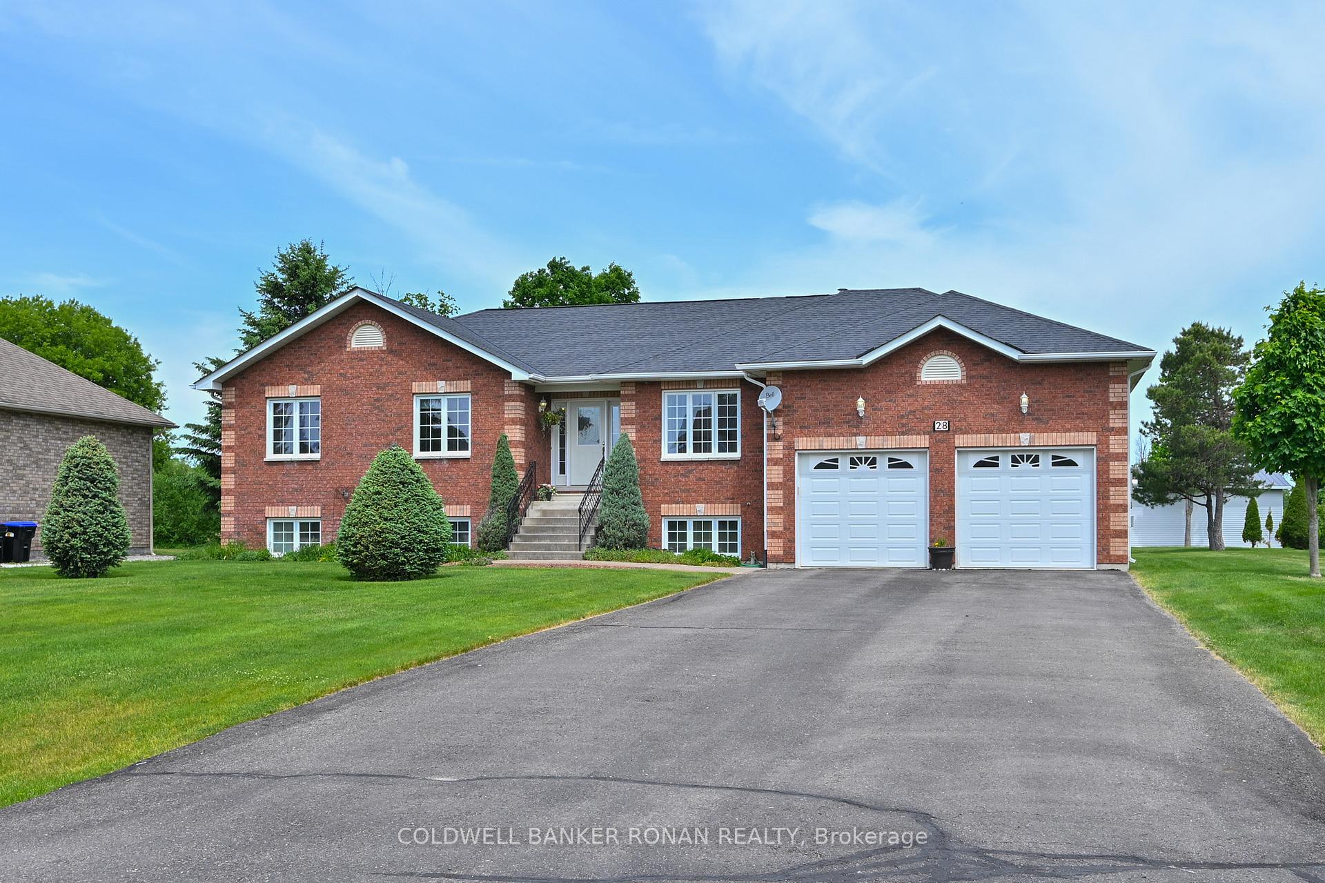 28 Fisher Drive, Adjala-Tosorontio, ON, exterior