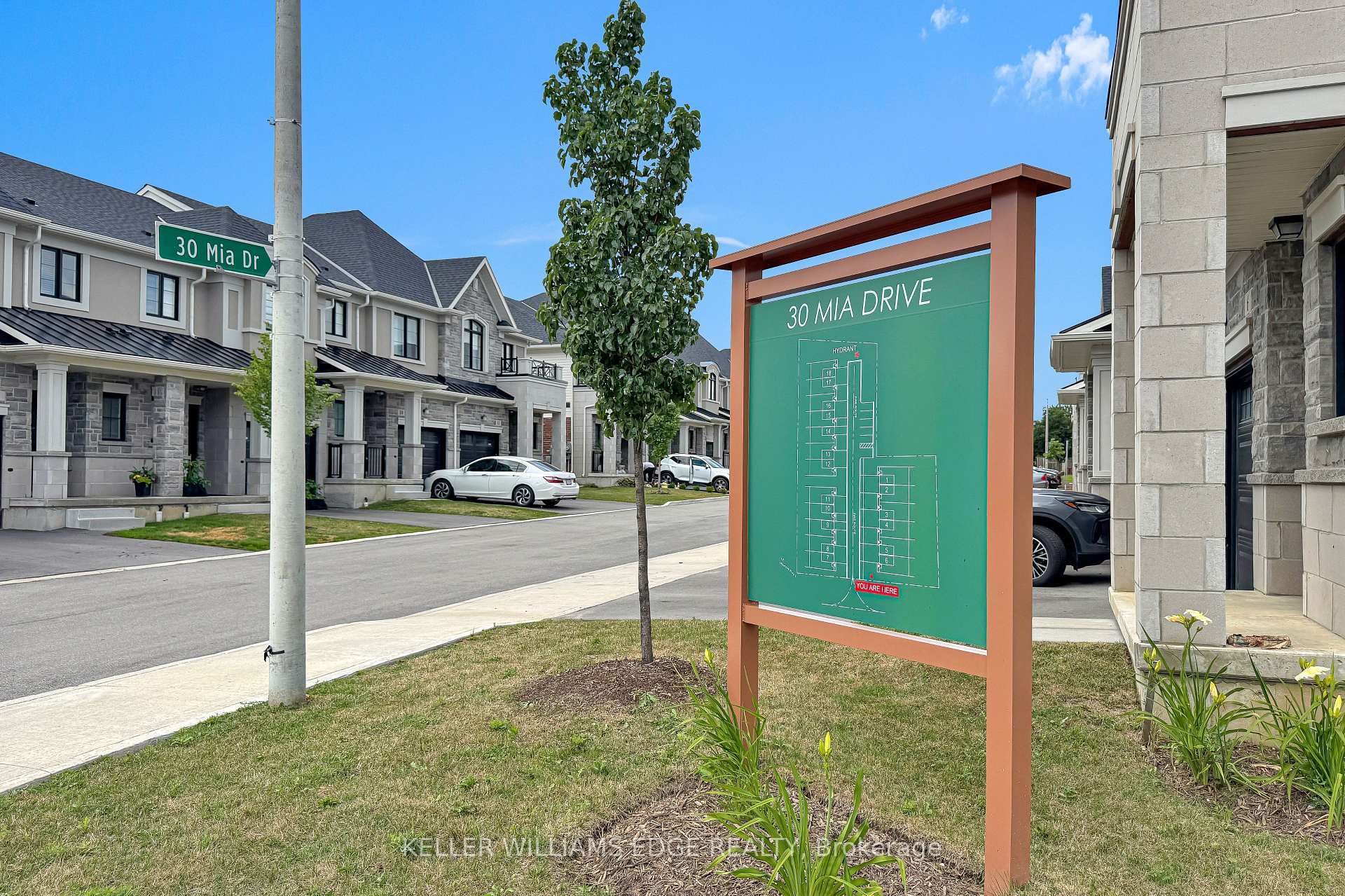 11 - 30 Mia Drive, Hamilton, ON, exterior