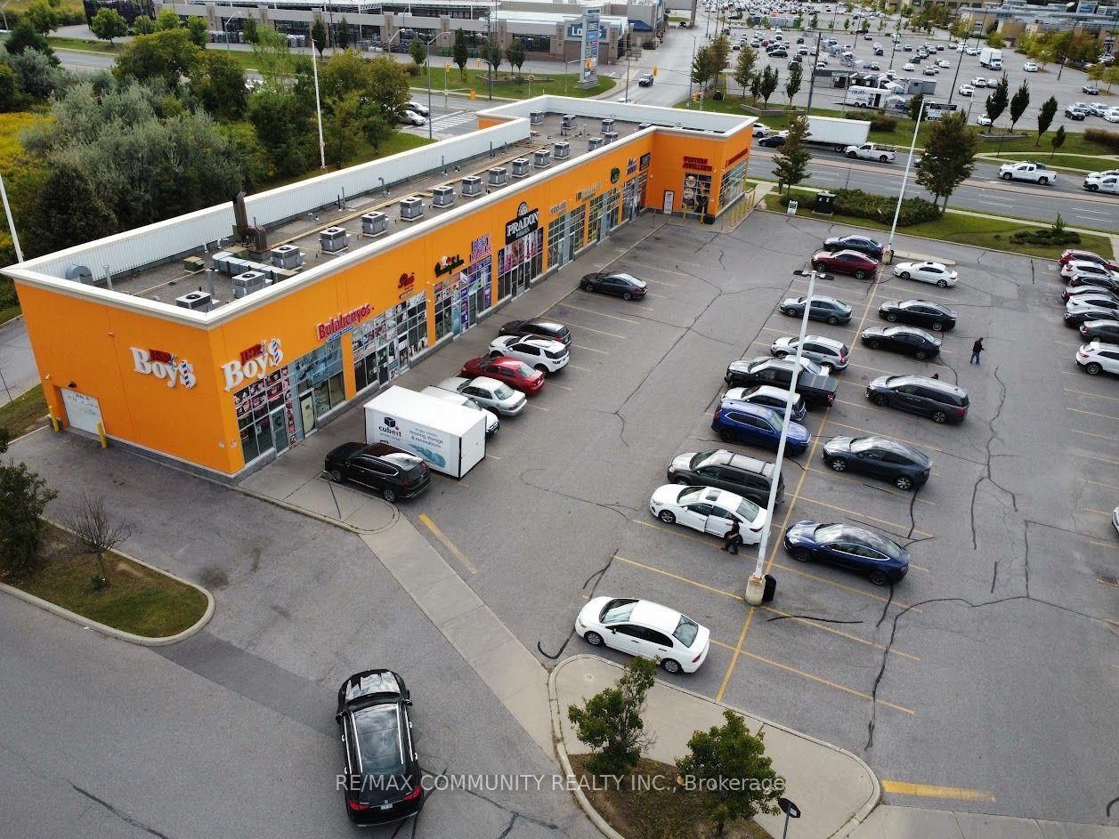 101 - 3331 Markham Road, Toronto E11, ON, exterior