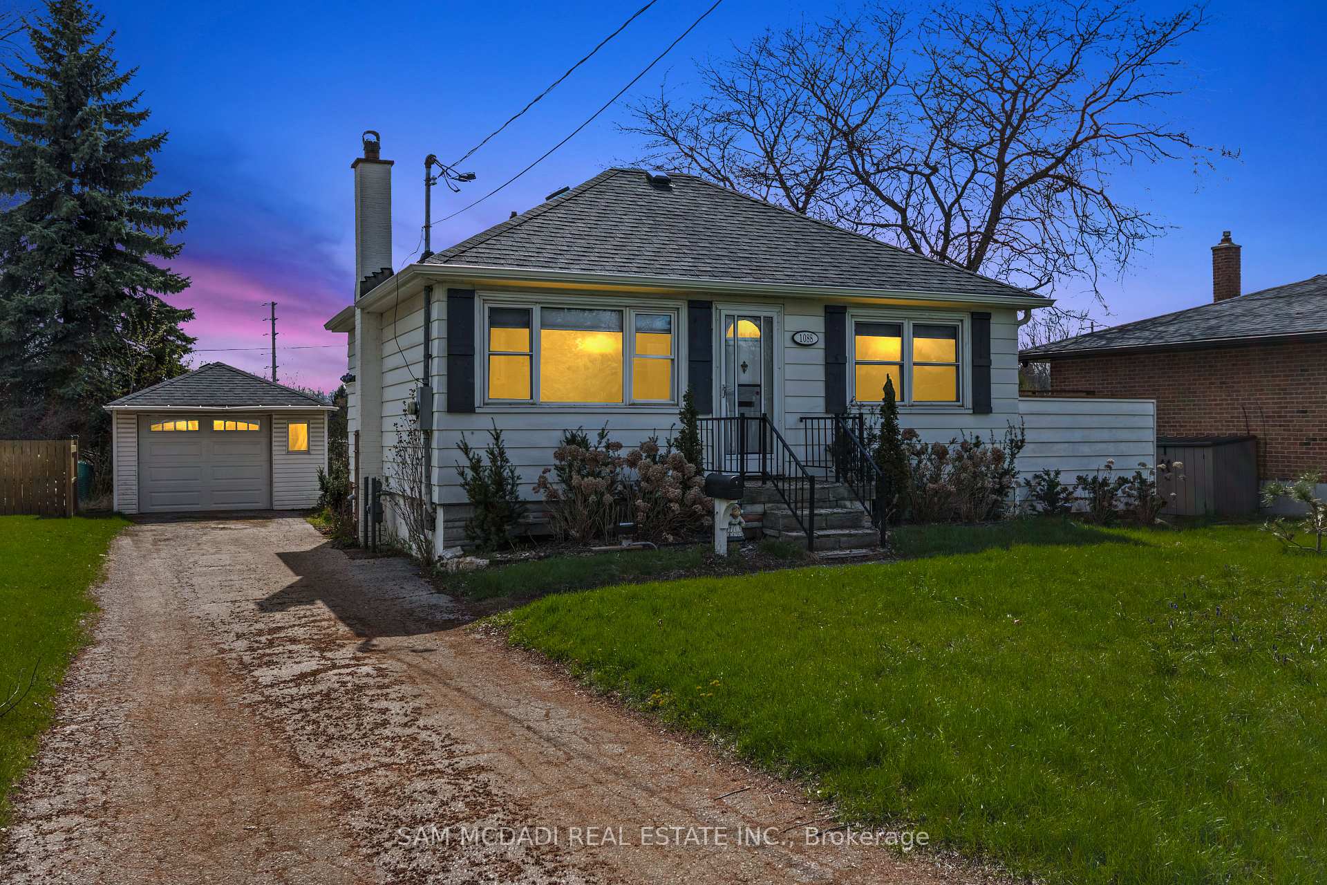 1088 Cherriebell Road, Mississauga, ON, exterior