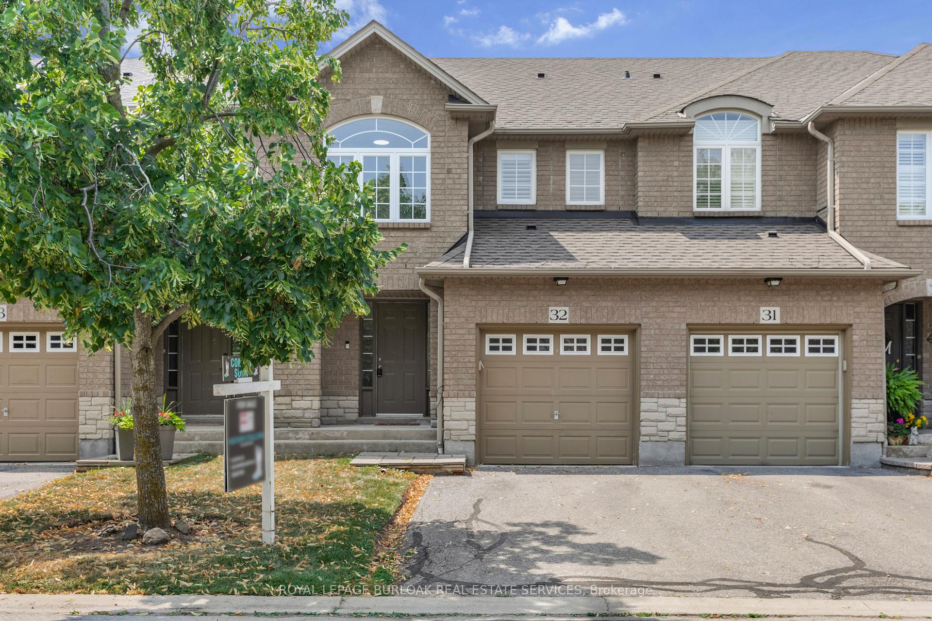 32 - 130 Robert Street, Milton, ON, exterior