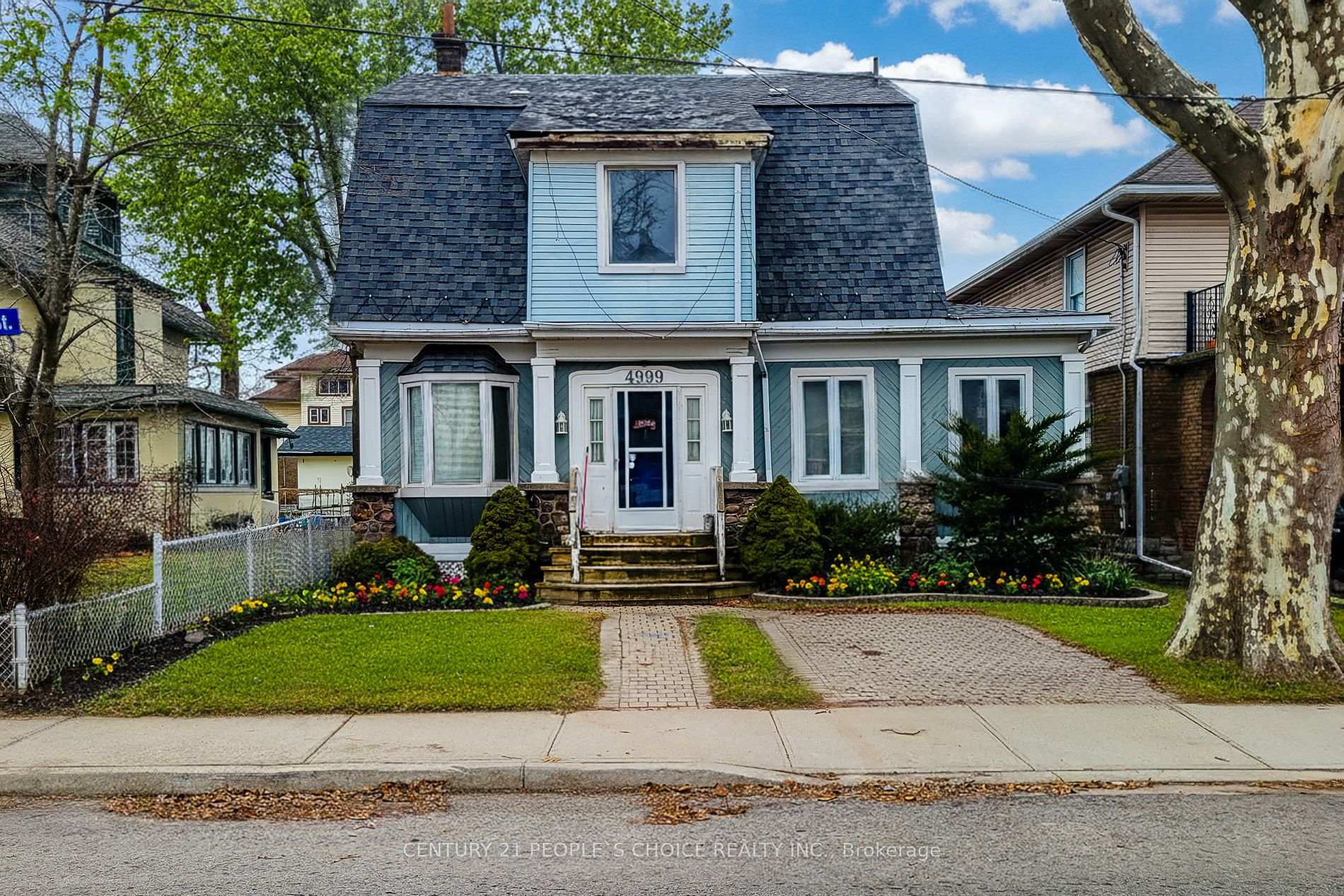 4999 Mcrae Street, Niagara Falls, ON, exterior
