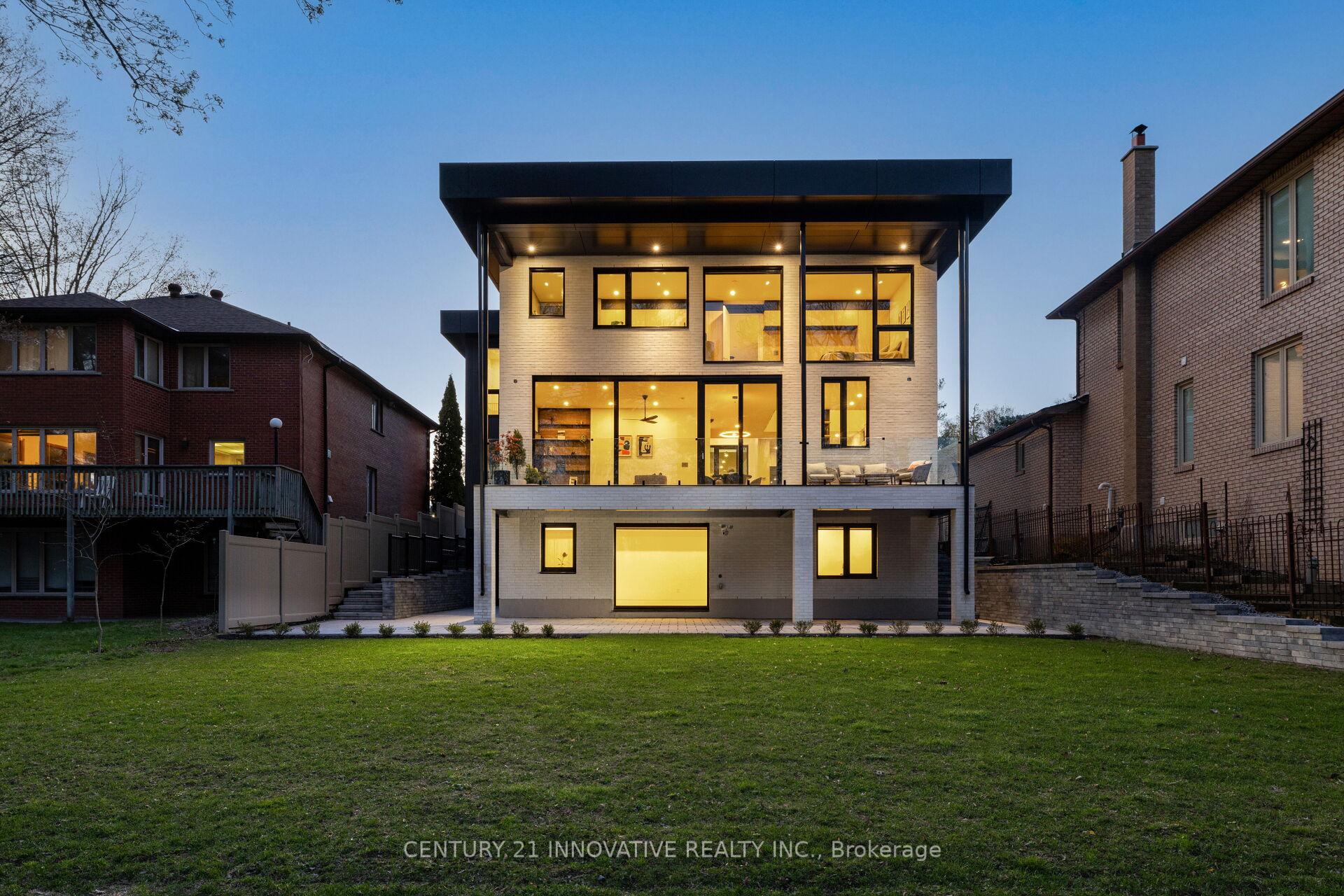 10 Haida Court, Toronto E10, ON, exterior