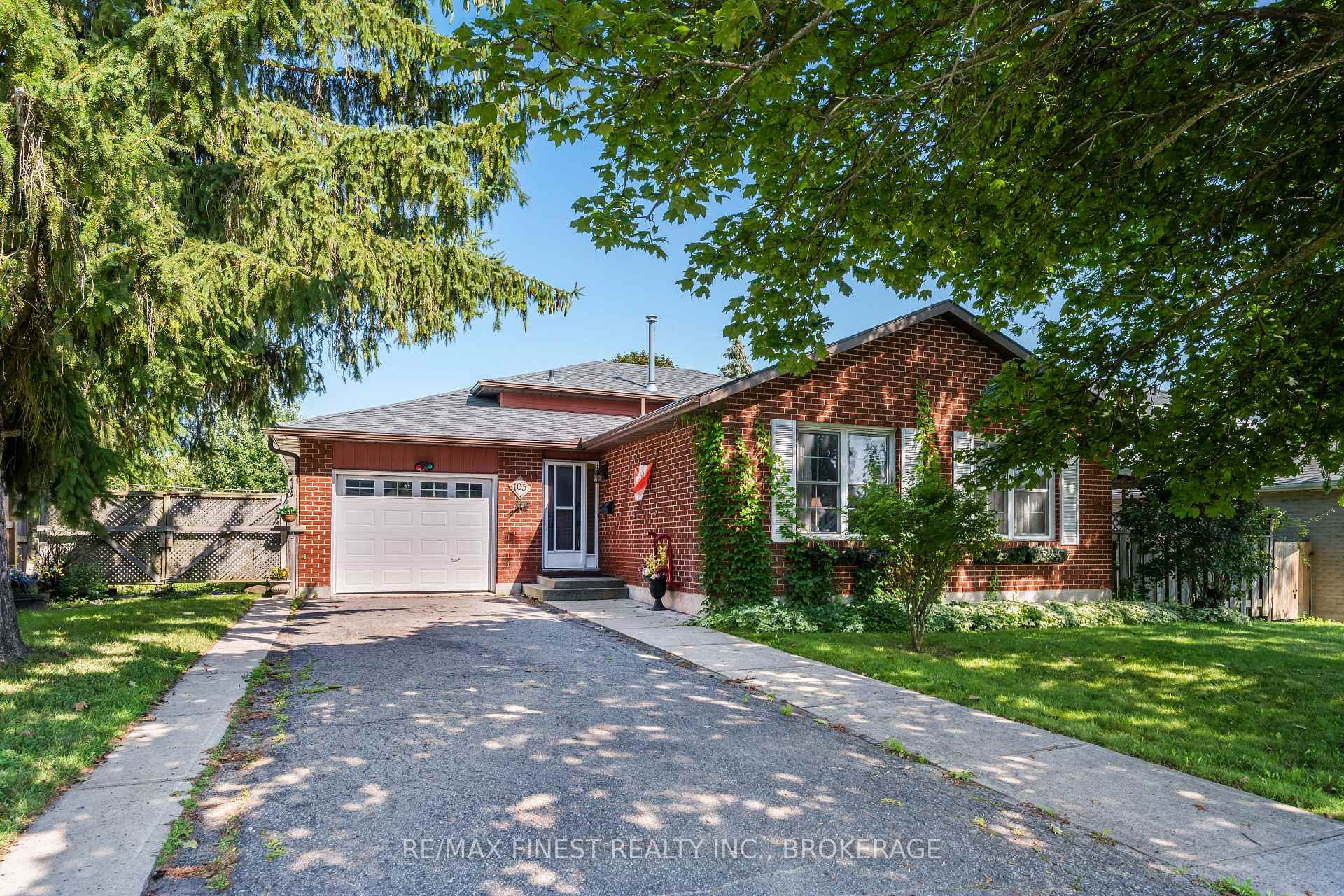 105 Grenadier Drive, Kingston, ON, exterior