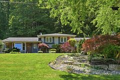 38 KINGSWAY Boulevard, Grimsby, ON, exterior