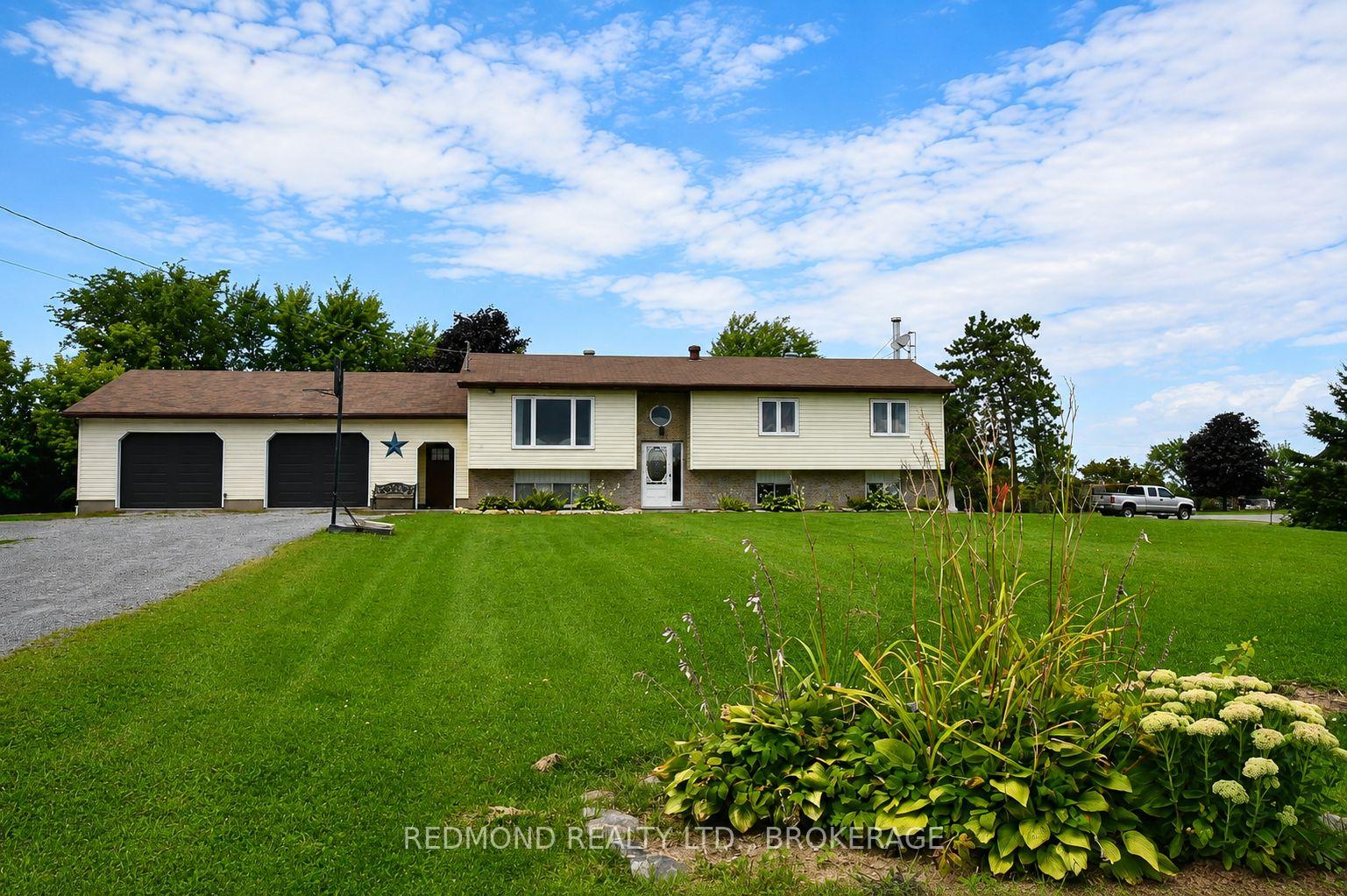 1991 Eden Grove Road, Front of Leeds & Seeleys Bay, ON, exterior