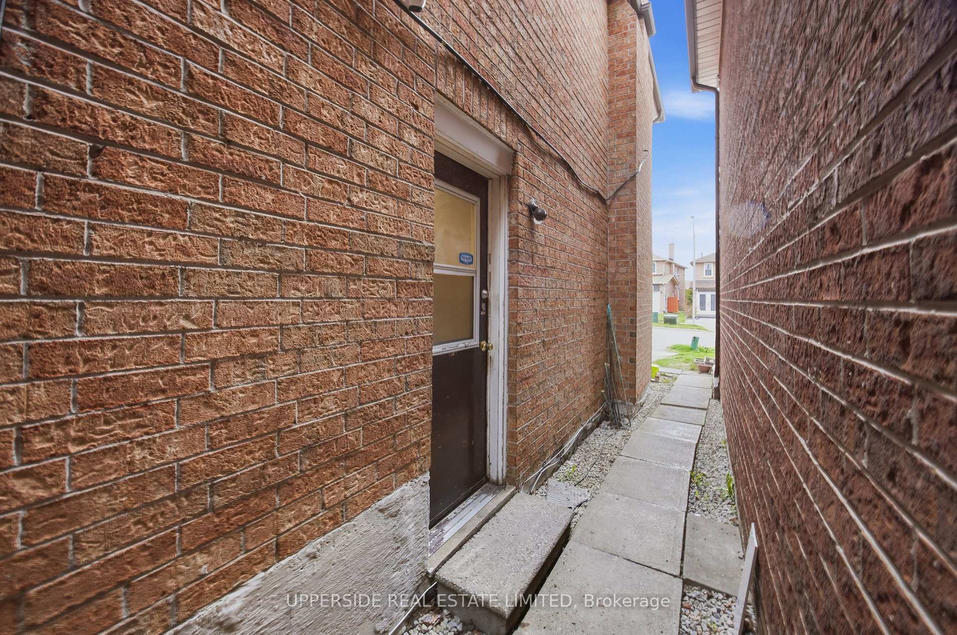 691 York Hill Boulevard, Vaughan, ON, exterior